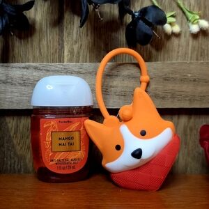 Bath & Body Works 🐶 Corgi In A Hankie Pocketbac Holder Bag Charm & Refill